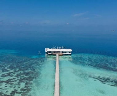 水下建筑丨世界第一座海底别墅